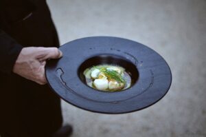 RC Évènements St-jacques au poivre passionné, jardinière croquante et sa feuille d'huitre